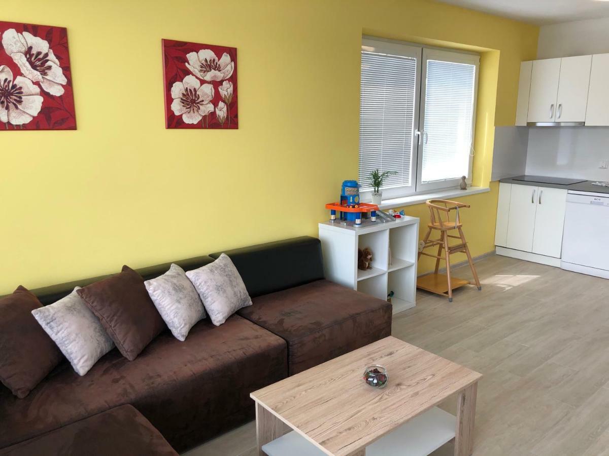 Apartmany Leto Frýdek-Místek Exteriör bild